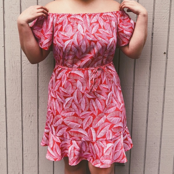 Off the shoulder dress - Picture 3 of 3